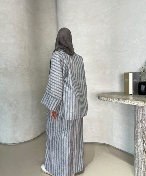 Alternative view of The Linen Stripe Set
